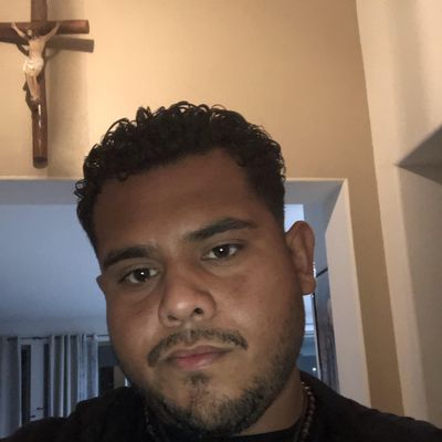 Esteban, 34