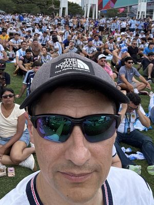 Luis, 47