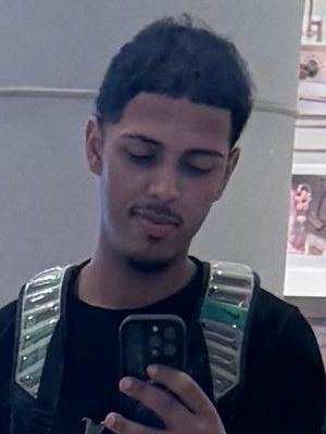 Alex, 19
