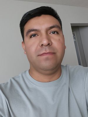Cesar, 32