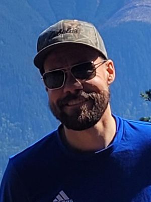 Ian, 37