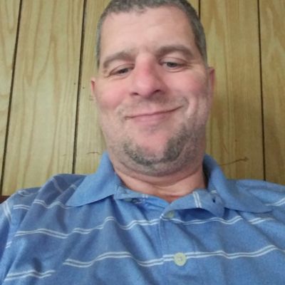Robert, 48