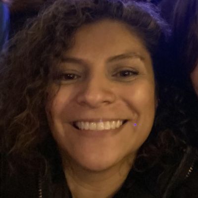 Andrea, 48