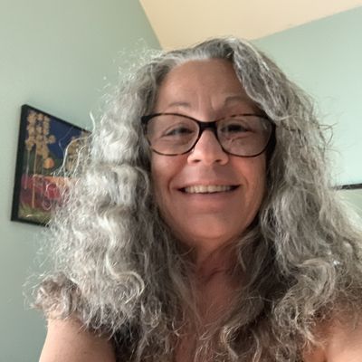Suzanne, 61