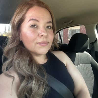 Sofia, 37