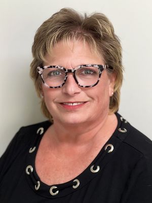 Cindy, 63