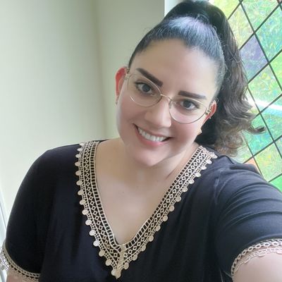Agatha, 35
