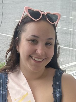 Myriam, 25
