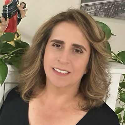 Mariela, 58