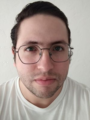 Christian, 30