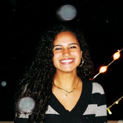 Andrea, 23