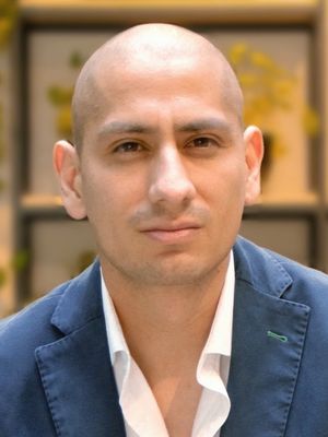 Victor, 33