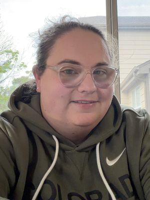 Briana, 33
