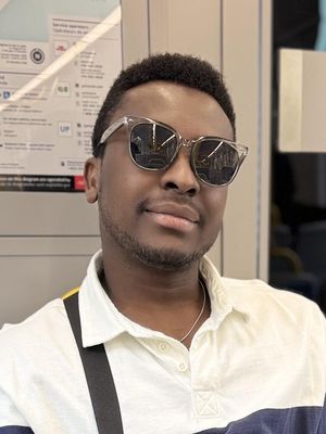 Chris, 29
