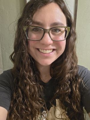Nina, 31