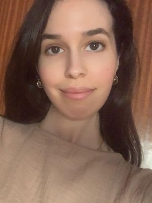 Laura, 28