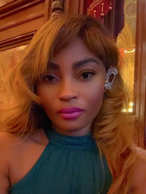 Mariebelle, 33