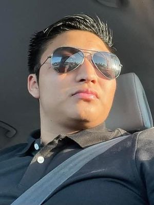 Daniel, 18