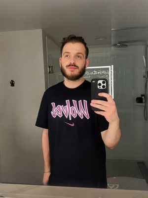 Joe, 30