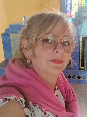 Rachelle, 51