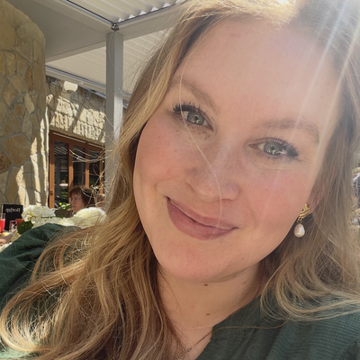 Evie, 34