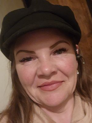 Tonya, 50