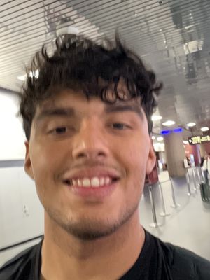 Ernesto, 23