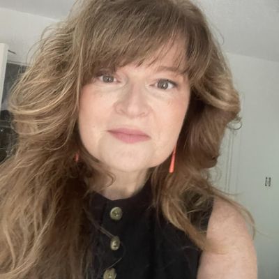 Anne, 61