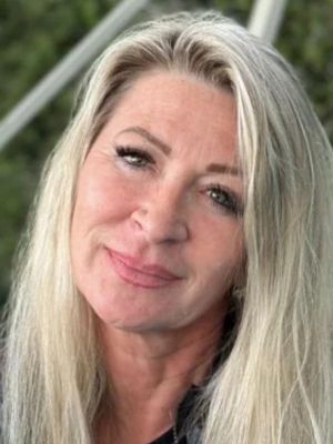 Rose, 51