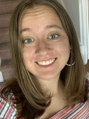 Madelyn, 23