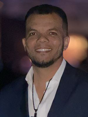 Humberto, 43