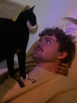 Brett, 25