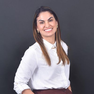 Beatriz, 41