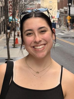 Jenna, 22