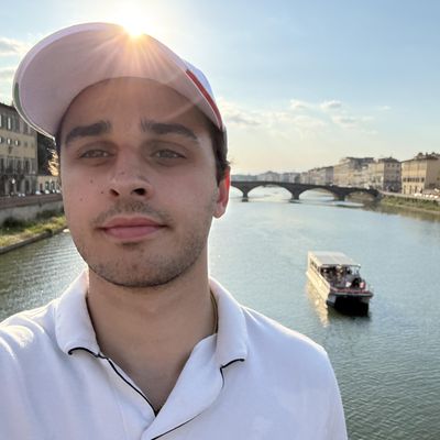 Leo, 23