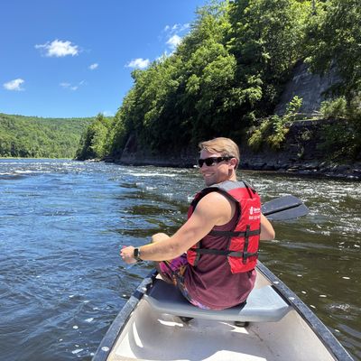 Brad, 28
