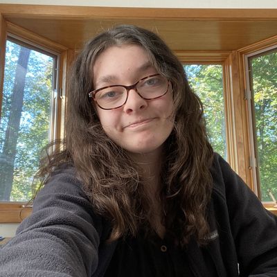 Rosie, 25