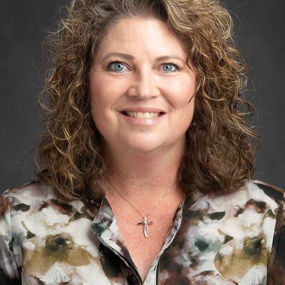 Niki, 55