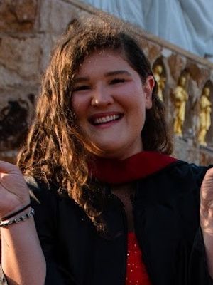 Hannah, 27
