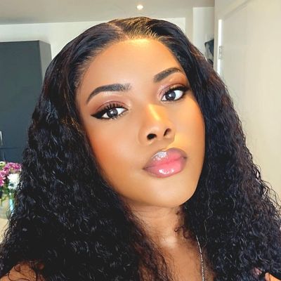 Rosie, 32