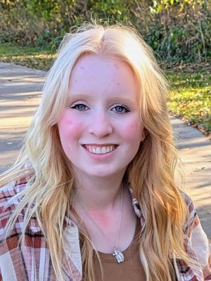 Cailyn, 19