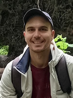 Luis, 38