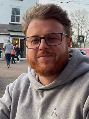Chris, 38