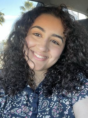 Nicole, 21