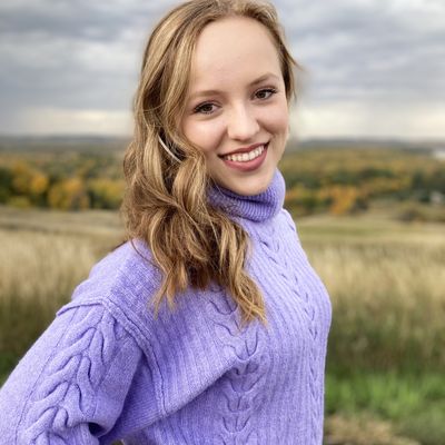 Annie, 22