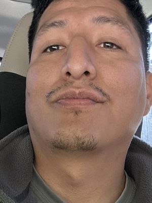Luis, 33