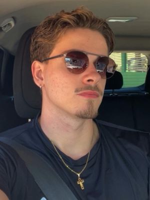 Jose Manuel, 23