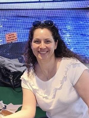 Sandra, 51
