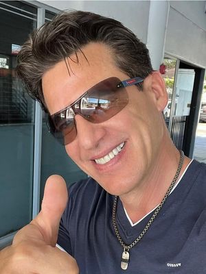 Benjamin, 46
