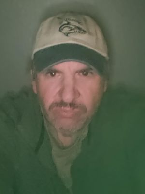 Ricky, 48